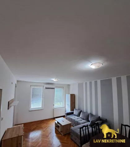 ŽITNI TRG | 4zida.rs