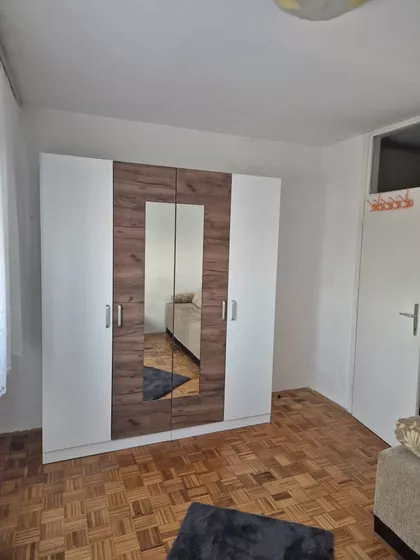 Prvomajska | 4zida.rs