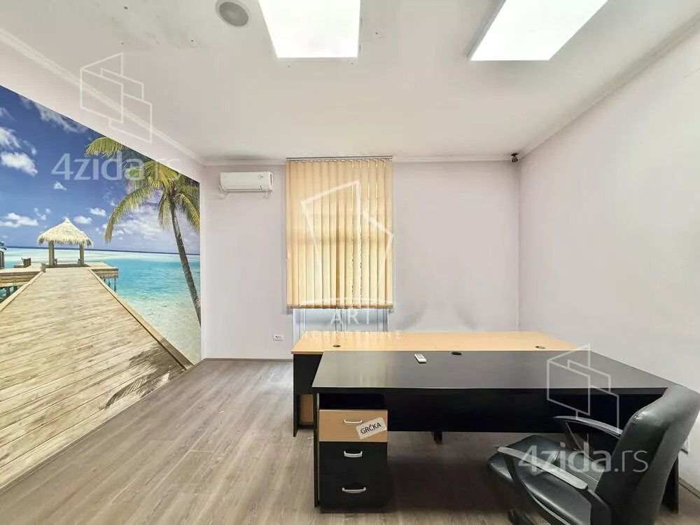 Četvoroiposoban stan | 4zida