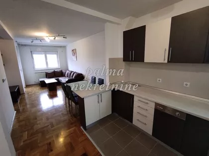 Vašarište | 4zida.rs