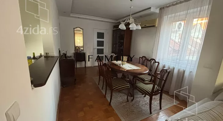 Troiposoban stan | 4zida