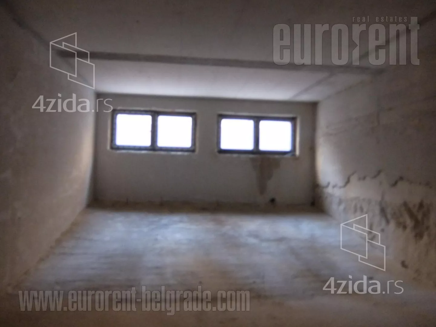 Poslovni prostor | 4zida