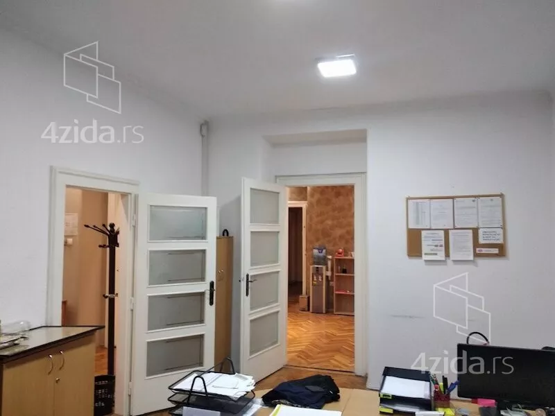 Lokal | 4zida