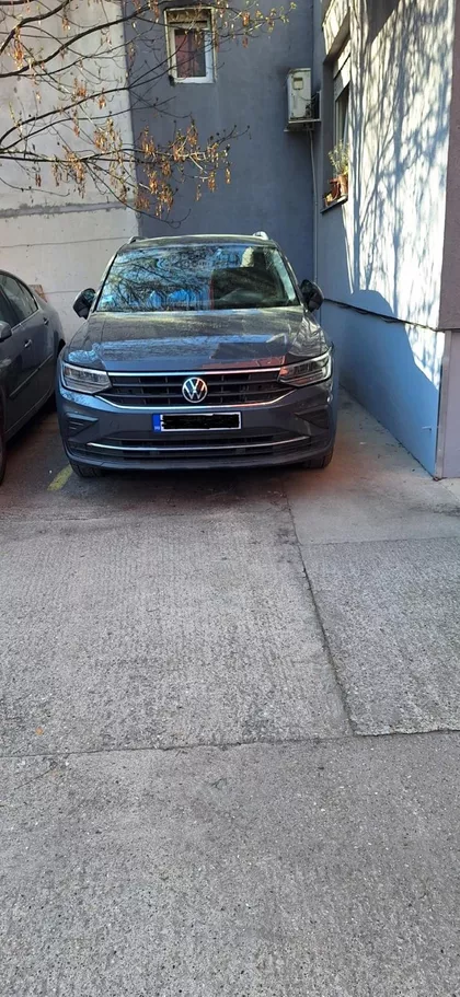 Devet Jugovića | 4zida.rs