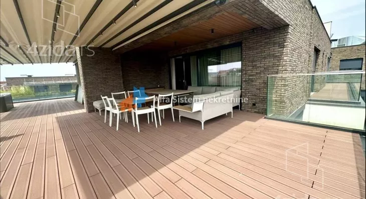 Petosoban stan | 4zida