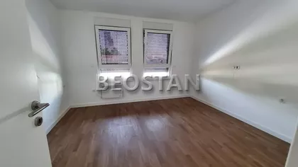 Vojvođanska | 4zida.rs