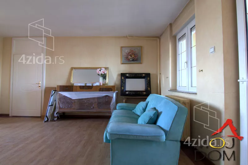 Petosoban stan | 4zida