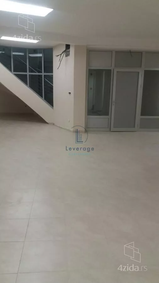 Lokal | 4zida