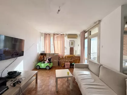 Paunova | 4zida.rs