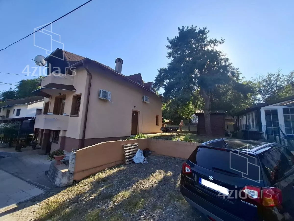 Kuća | 4zida