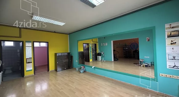 Poslovni prostor | 4zida