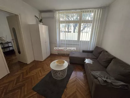 Kalenić pijaca | 4zida.rs