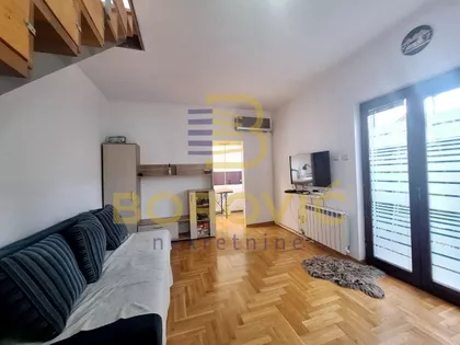 Učiteljsko Naselje | 4zida.rs