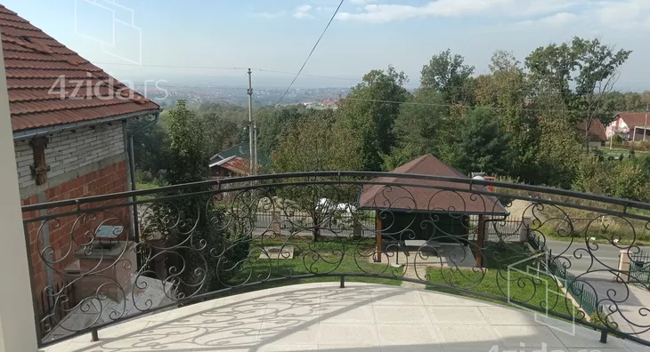 3-etažna kuća | 4zida