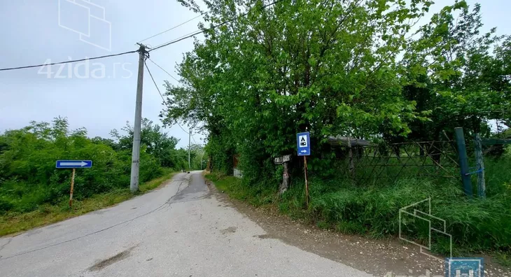 Plac | 4zida