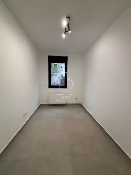 Sazonova | 4zida.rs