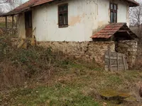 Brestovac, Okolne lokacije, Knić | 4zida.rs