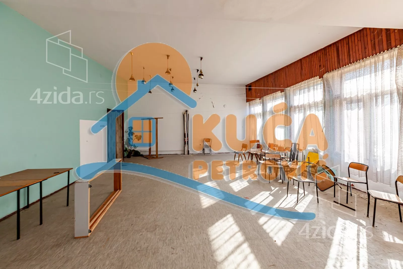 Lokal | 4zida