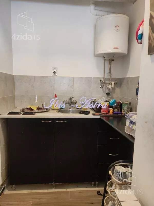 Kancelarija | 4zida