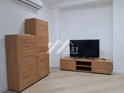 Železnički prilaz | 4zida.rs