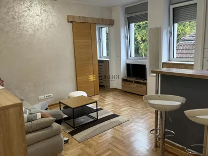 SKENDER BEGOVA | 4zida.rs