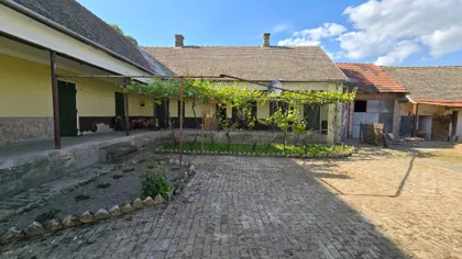 Lovćenac | 4zida.rs