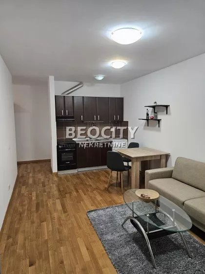 Gundulićev venac | 4zida.rs