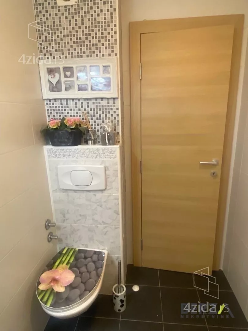 Četvoroiposoban stan | 4zida