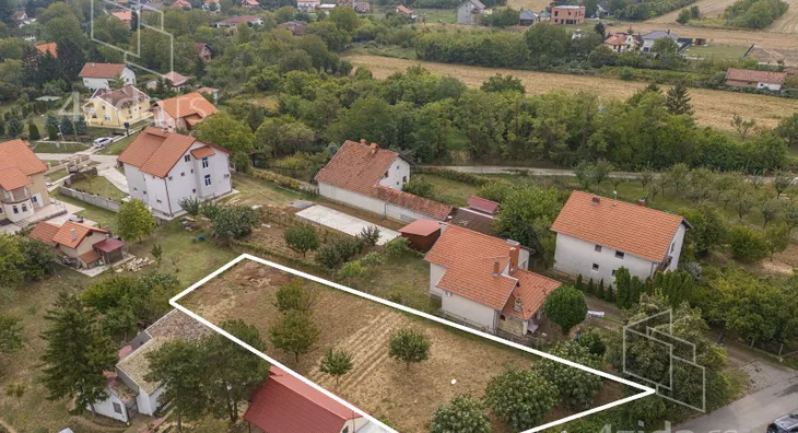 Građevinsko zemljište | 4zida