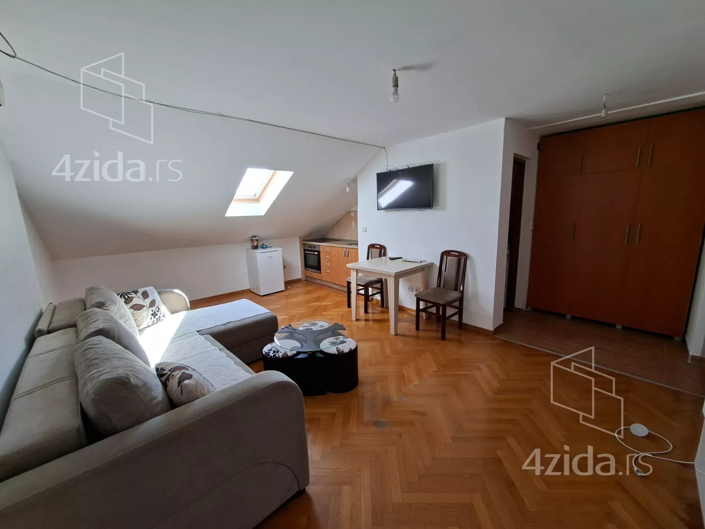 Garsonjera | 4zida