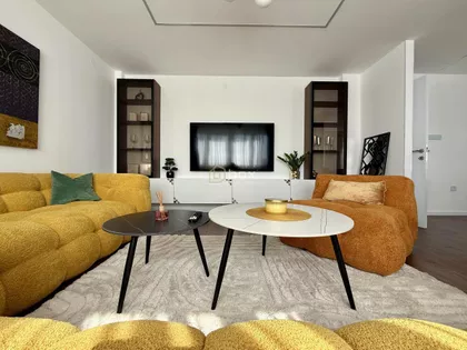 Dom Zdravlja | 4zida.rs