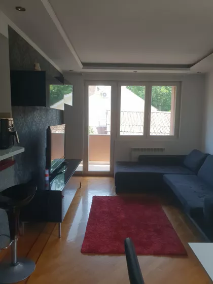 Braće Jerkovića 130a | 4zida.rs