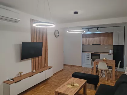 Obilićeva 92B | 4zida.rs