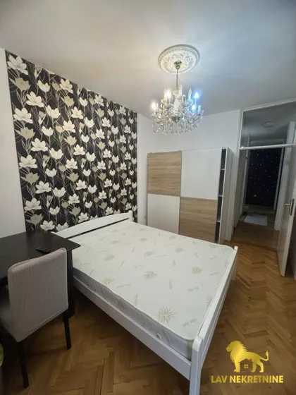 DANILA KIŠA | 4zida.rs