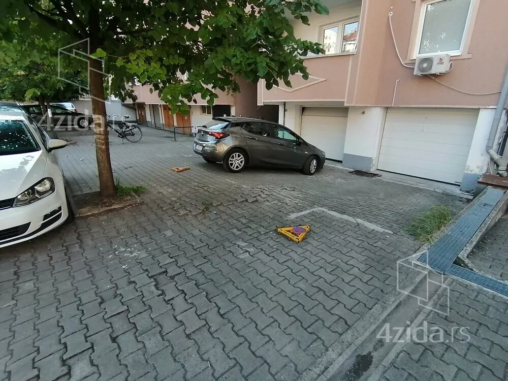 Garaža | 4zida