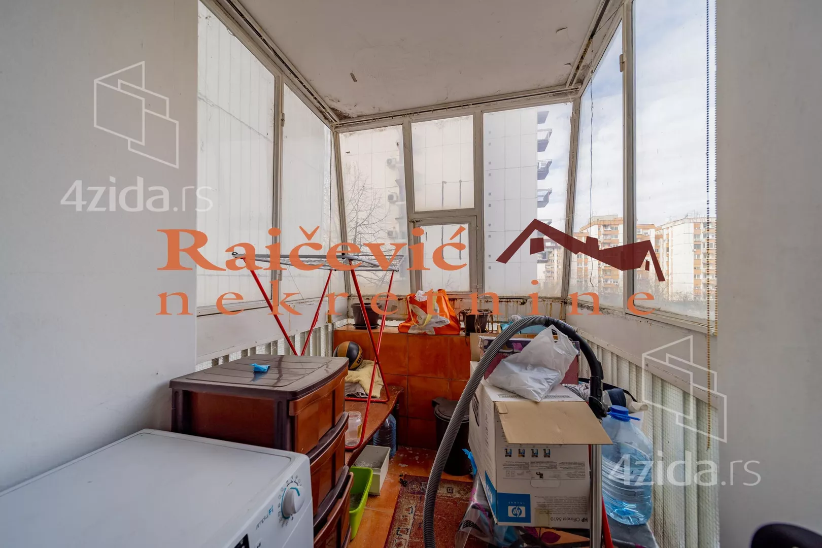 Troiposoban stan | 4zida