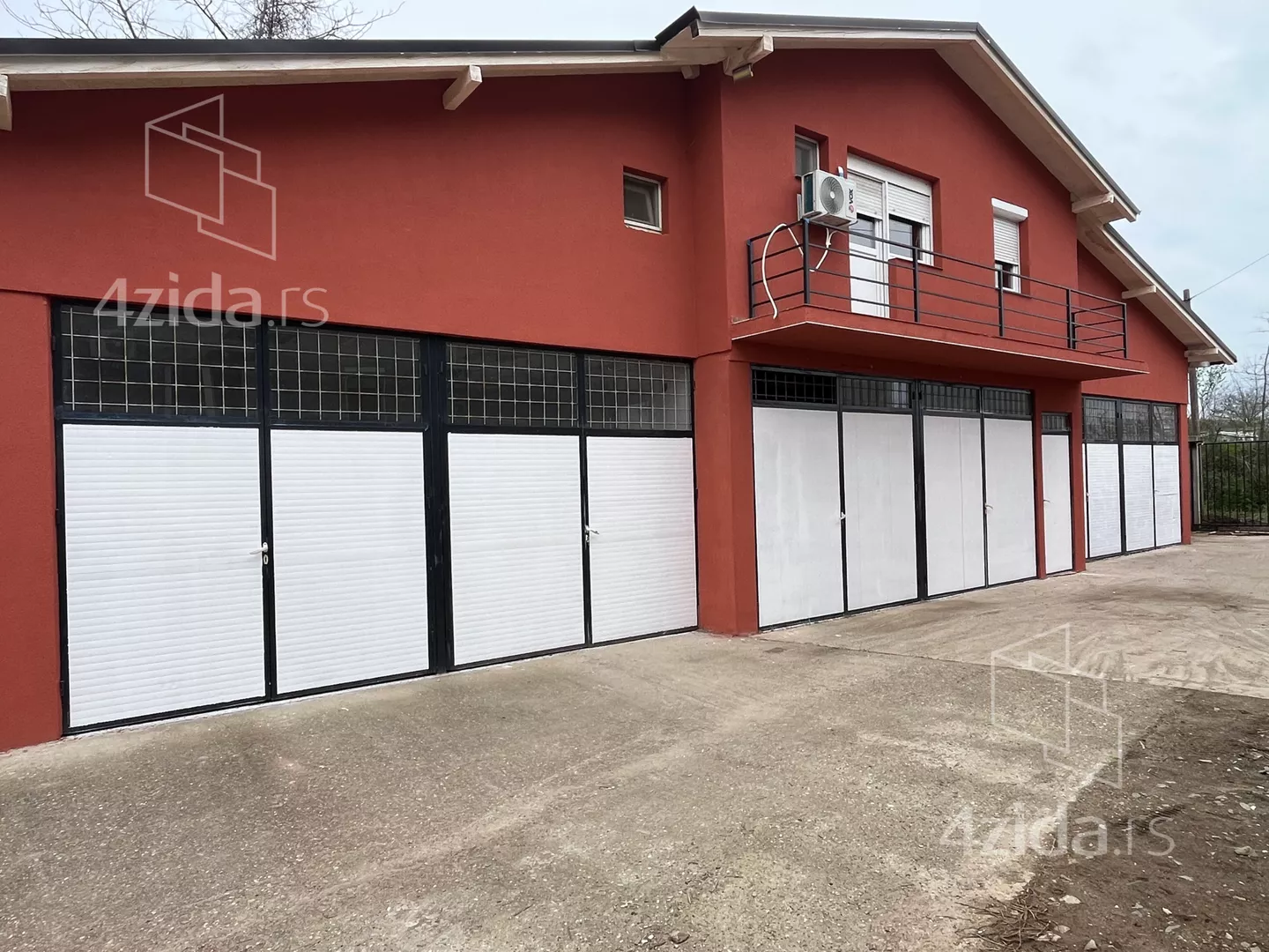 Poslovni prostor | 4zida