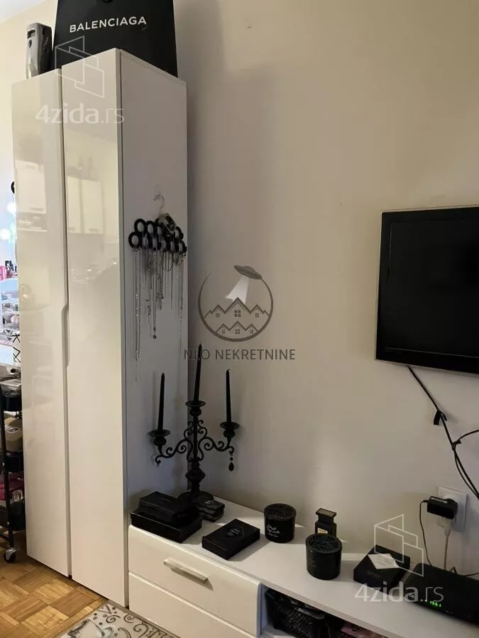 Garsonjera | 4zida