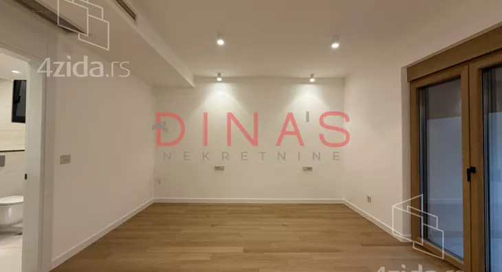 Devetosoban stan | 4zida