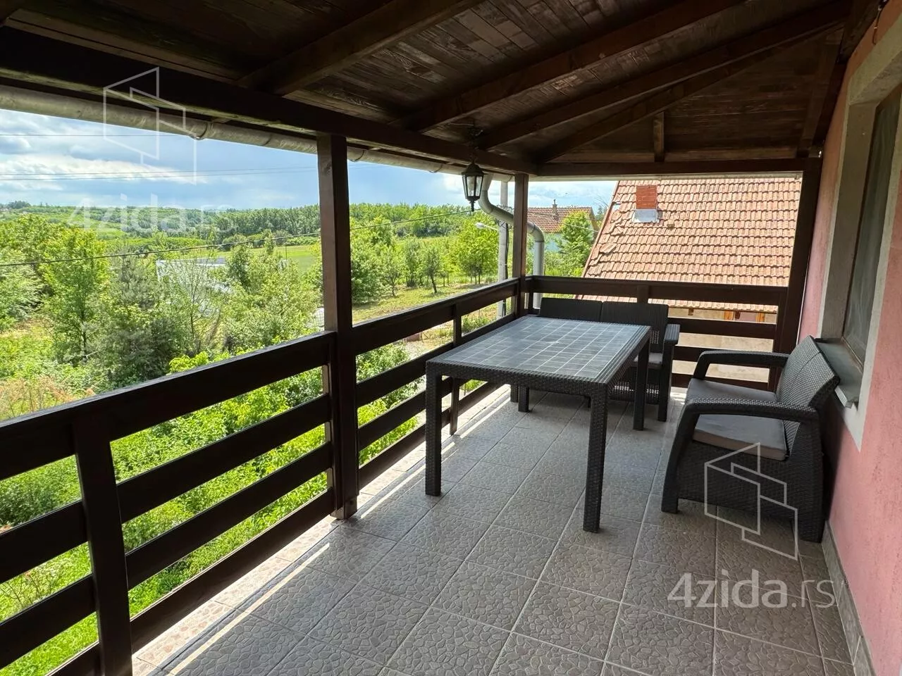 3-etažna kuća | 4zida