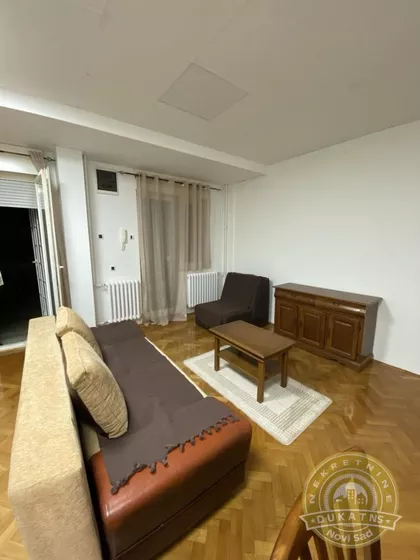 Petra Drapšina | 4zida.rs