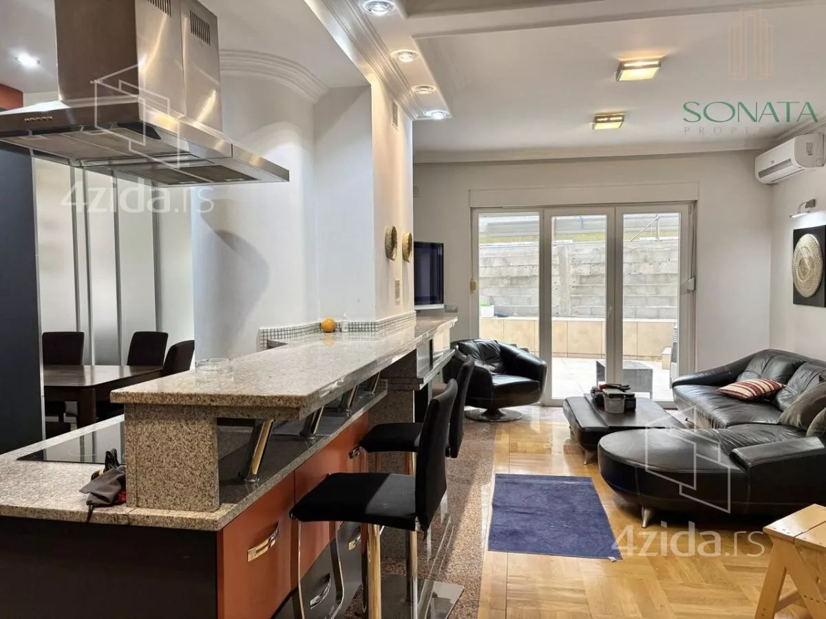 Troiposoban stan | 4zida