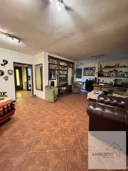 Novi Banovci | 4zida.rs