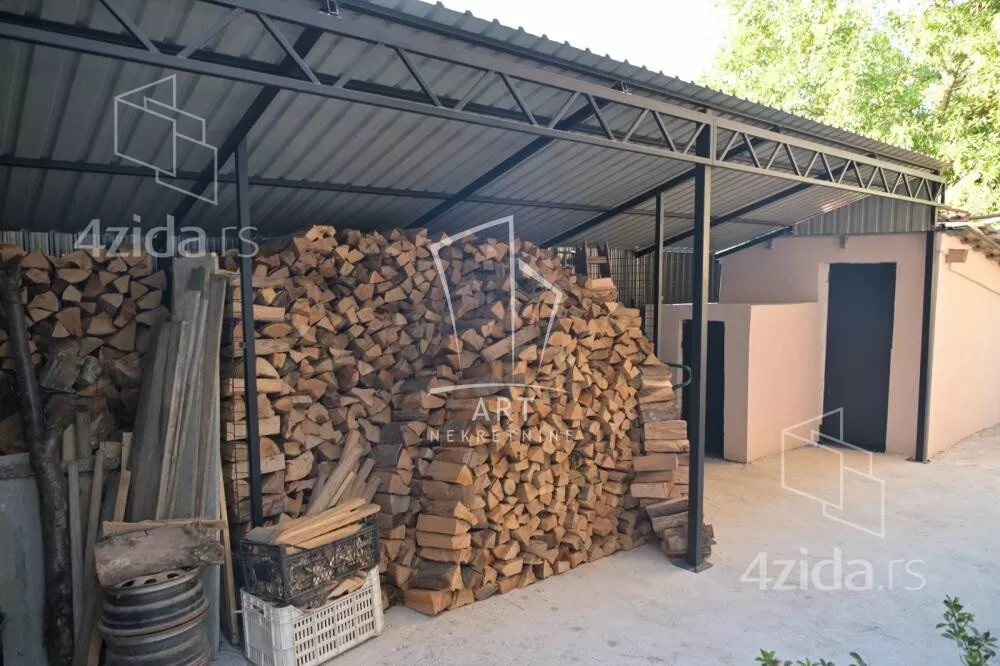 3-etažna kuća | 4zida