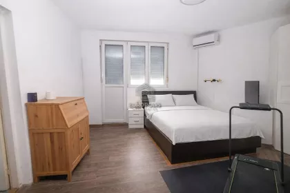 Vojvode Micka Krstića | 4zida.rs