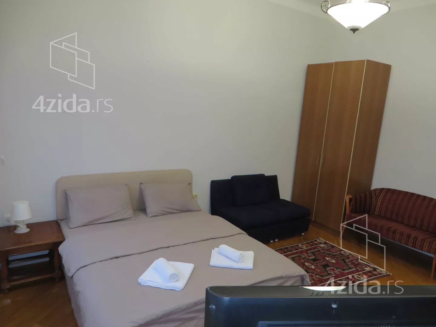 Petosoban stan | 4zida