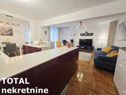 Cara Dušana | 4zida.rs