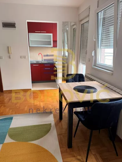 Lekino Brdo | 4zida.rs