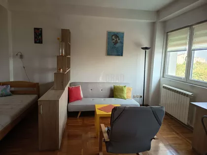 Kneza Višeslava | 4zida.rs