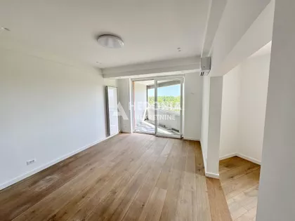 Blok 12 - YUBC, Novi Beograd, Beograd | 4zida.rs